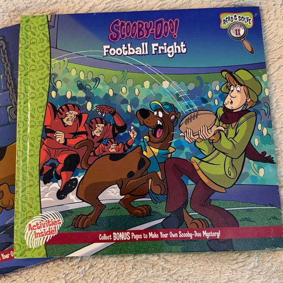 Scooby-Doo Book Collection - Picture 7 of 8
